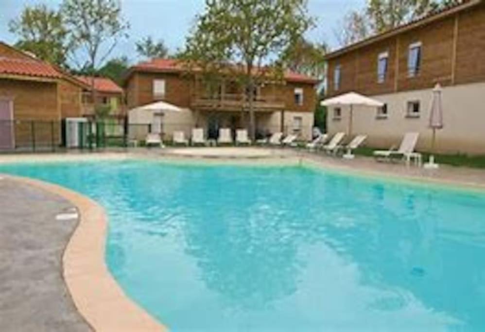 Aureilhan-Appartemant 4-6 Pp Piscine Cosy En Bord Lac Eksteriør bilde